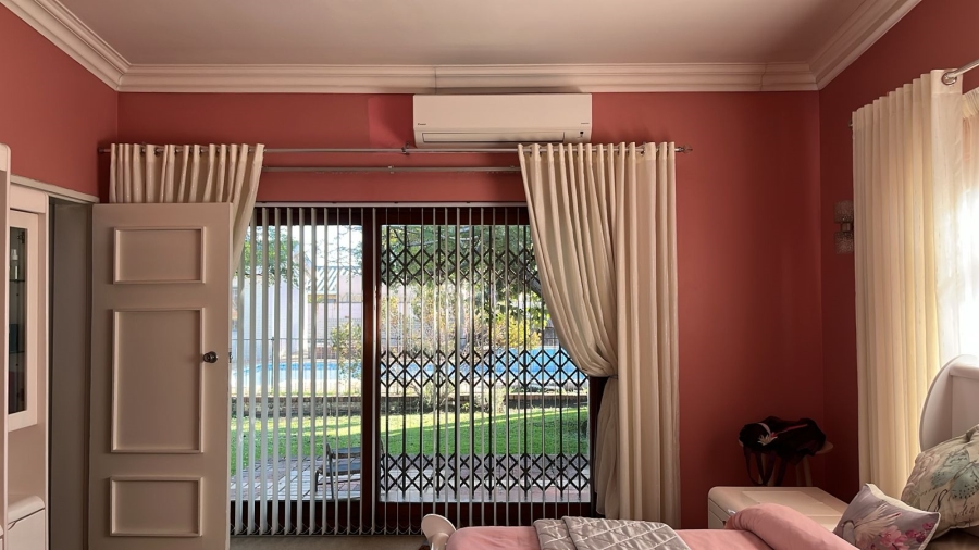  Bedroom Property for Sale in Cravenby Western Cape